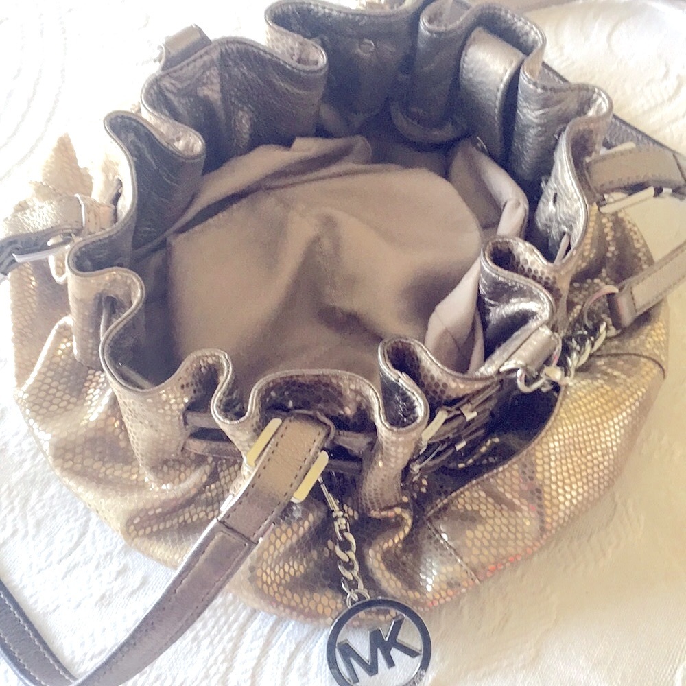 Michael Kors Snake Embossed Hobo Bag. Soft and high quality leather. - Picture 5 of 9